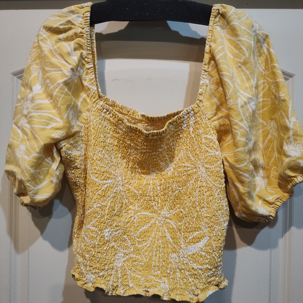Universal Thread Yellow Smocked Puff Sleeve Blouse